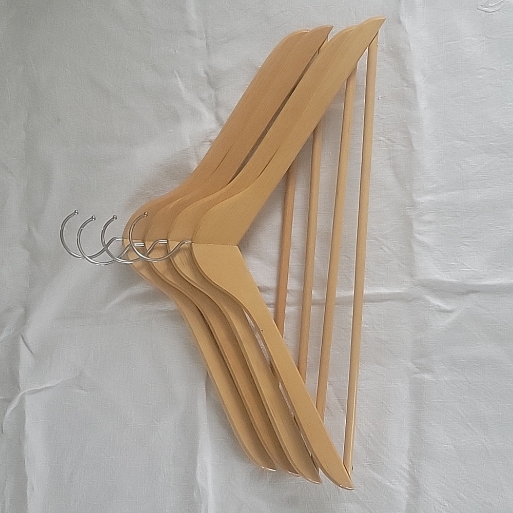 Wooden Vintage Hangers With Trouser Bar. Made In Taiwan Great Condition
